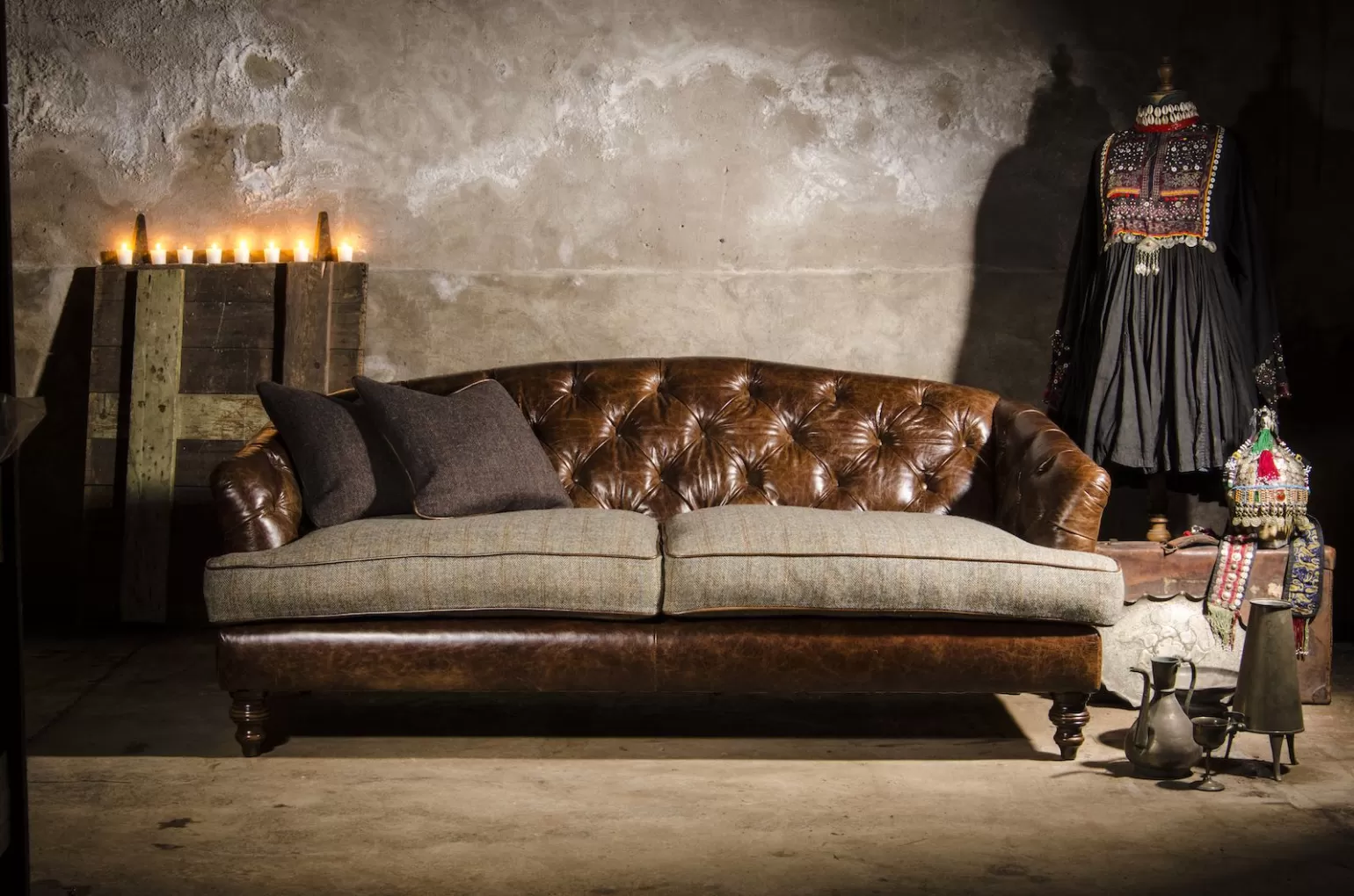 The tweed collection boasts an array of tweed styles. Some include a mixture of leather and tweed while others use just fabric tweed designs. All are traditional and incredibly timeless for any home.
